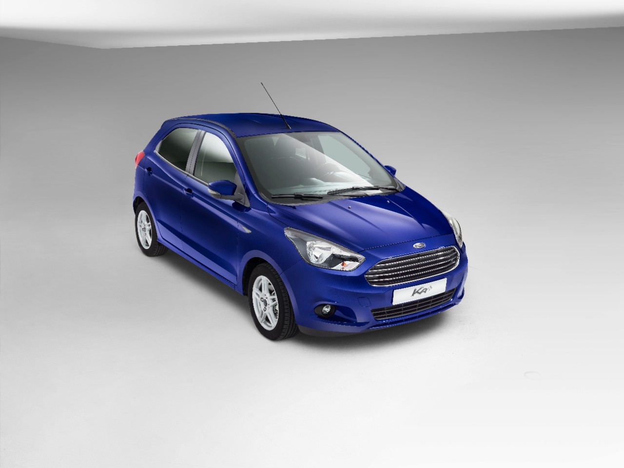 Ford Ka+ Unboxing front