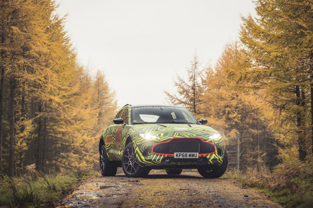 Aston Martin DBX front