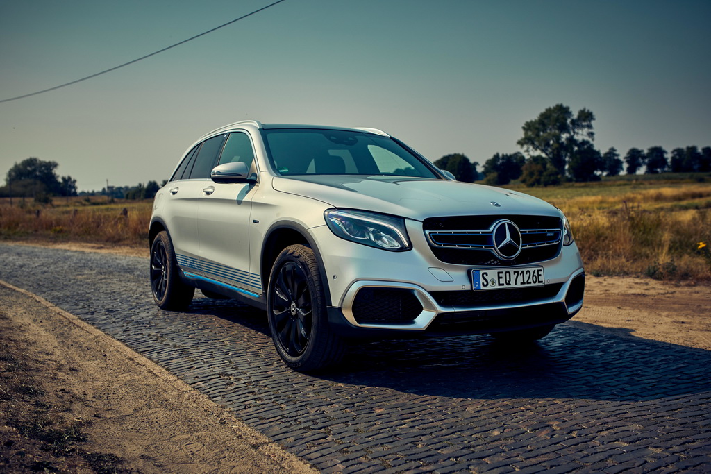 Mercedes GLC F-Cell front