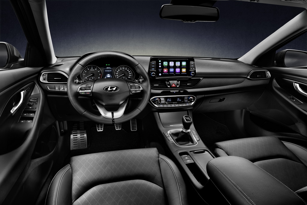 Νέο Hyundai i30 Fastback interior