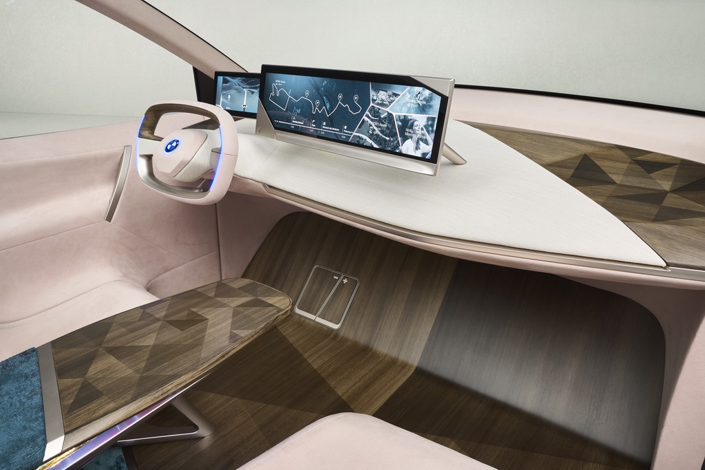 BMW Vision iNEXT interior