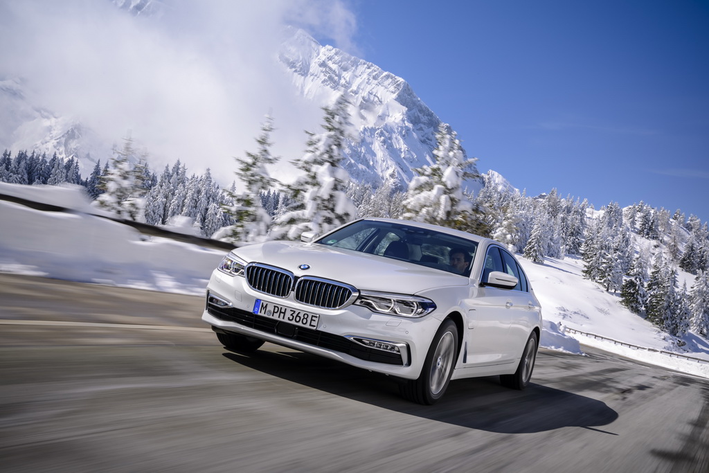 BMW Group, σημαντική αύξηση πωλήσεων ηλεκτρικών οχημάτων (2), BMW 530e iPerformance
