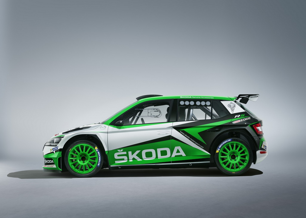 Skoda Fabia R5 WRC side