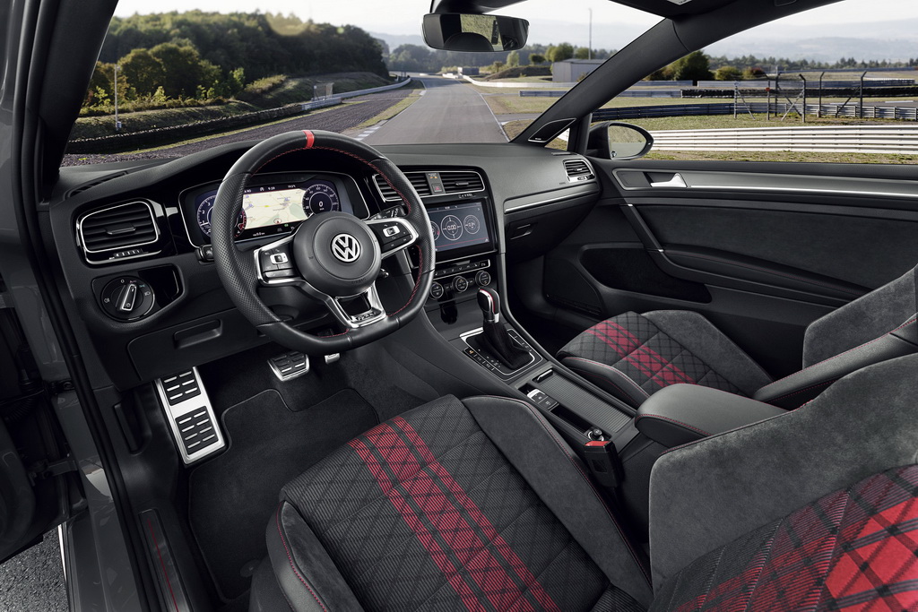 Volkswagen Golf GTI TCR interior