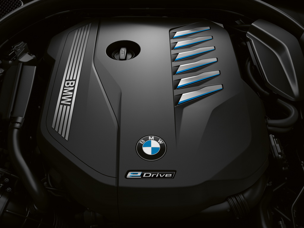 H BMW σειρά 7 με πλήρη γκάμα Plug-in υβριδικών engine