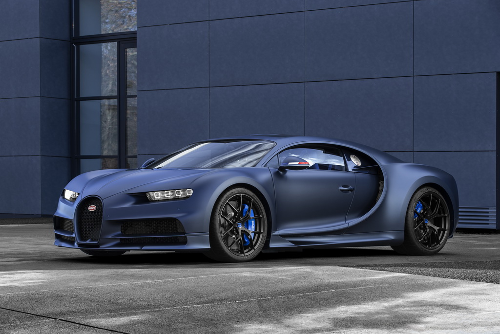 Bugatti Chiron Sport «110 ans Bugatti» front