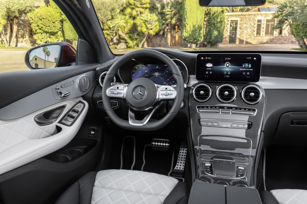 Νέα Mercedes-Benz GLC Coupe interior