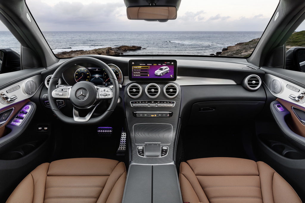 Νέα Mercedes GLC interior