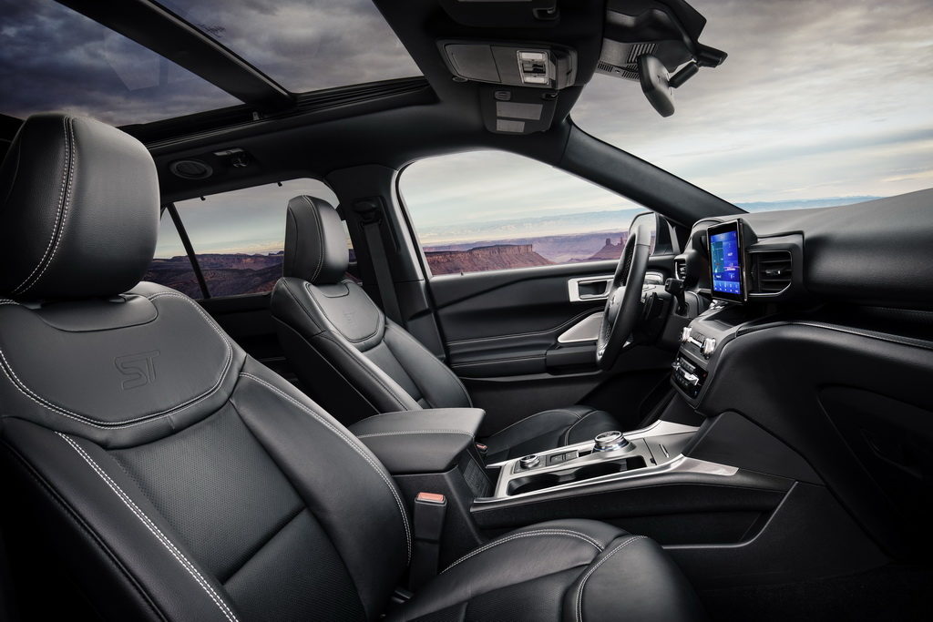 Νέο Ford Explorer Plug-In Hybrid interior look