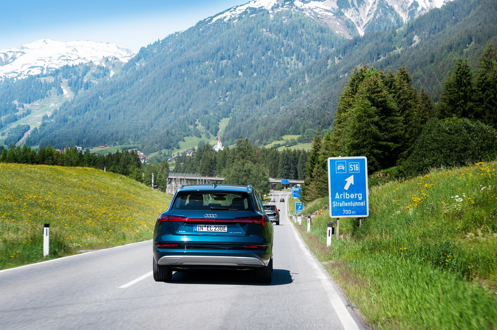 Το Audi e-tron ταξίδεψε σε 10 χώρες μέσα σε 24 ώρες