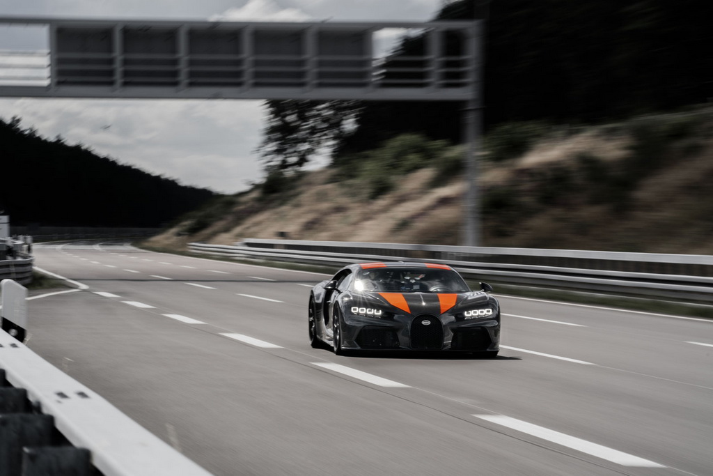 Bugatti Chiron 490 kmh