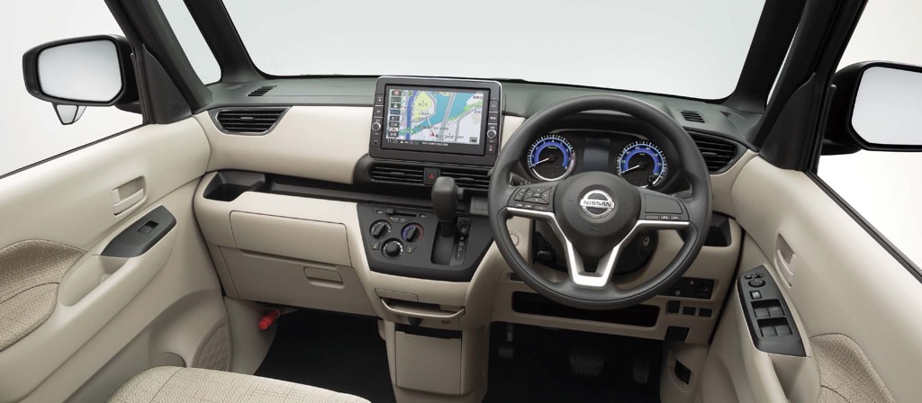 Nissan Roox interior look