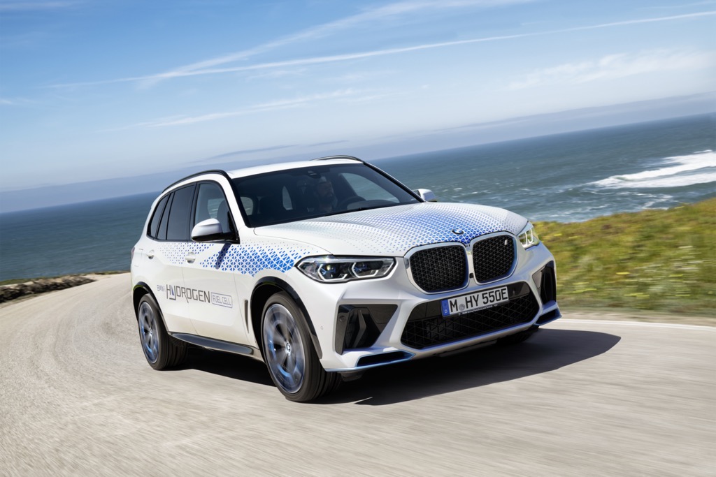Η BMW iX5 Hydrogen αποκαλύπτεται σύντομα