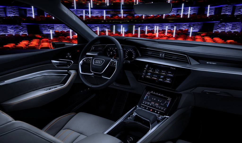Το εσωτερικό του Audi e-tron 1