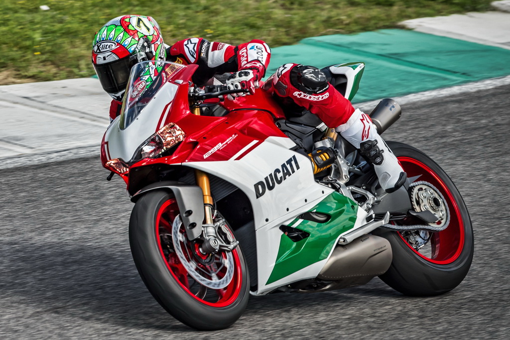 Ducati 1299 Panigale R Final Edition 1