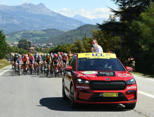 Το SKODA ENYAQ iV εξηλεκτρίζει το Tour de France