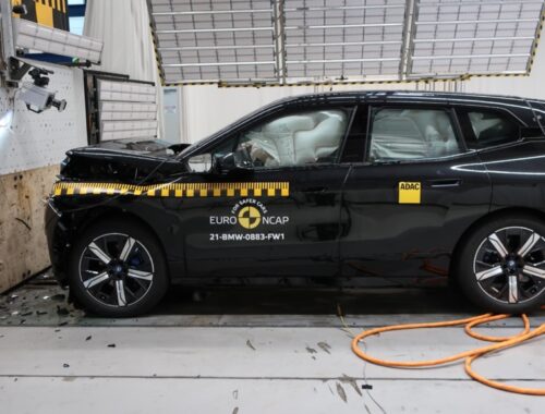 Πέντε αστέρια για τη BMW iX στις δοκιμές του Euro NCAP